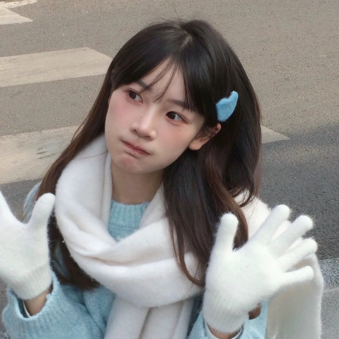 《神秘女子闯剧组送汤，某影帝态度暧昧》配图