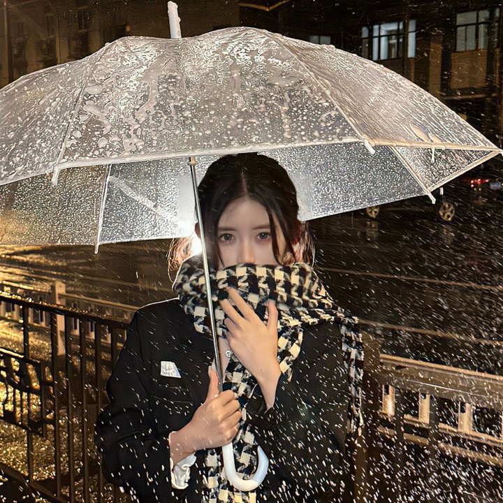 《网红情侣互撕升级，女方晒转账记录》配图